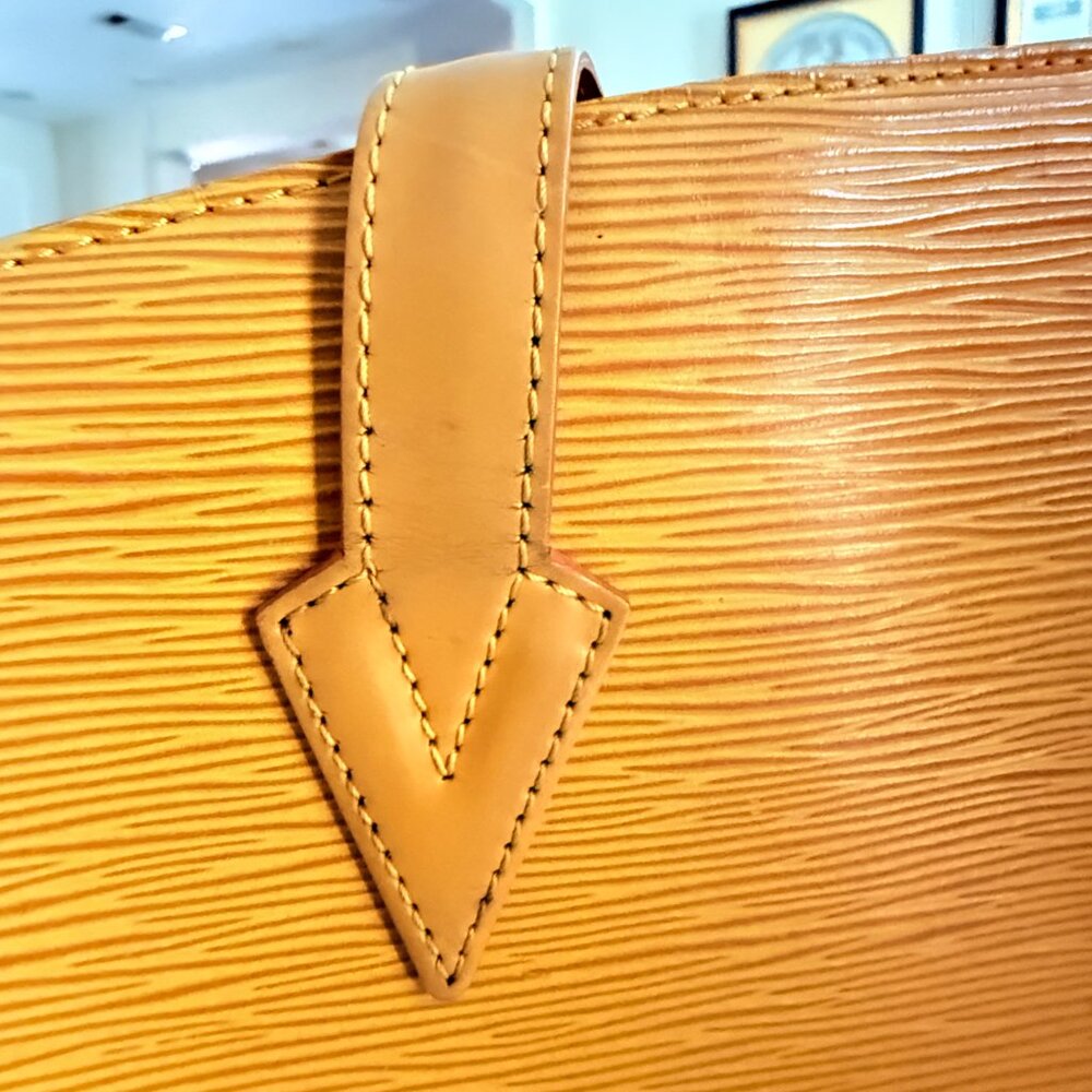 Louis Vuitton Epi Saint Jacques Shoulder Bag - Picture 3 of 12
